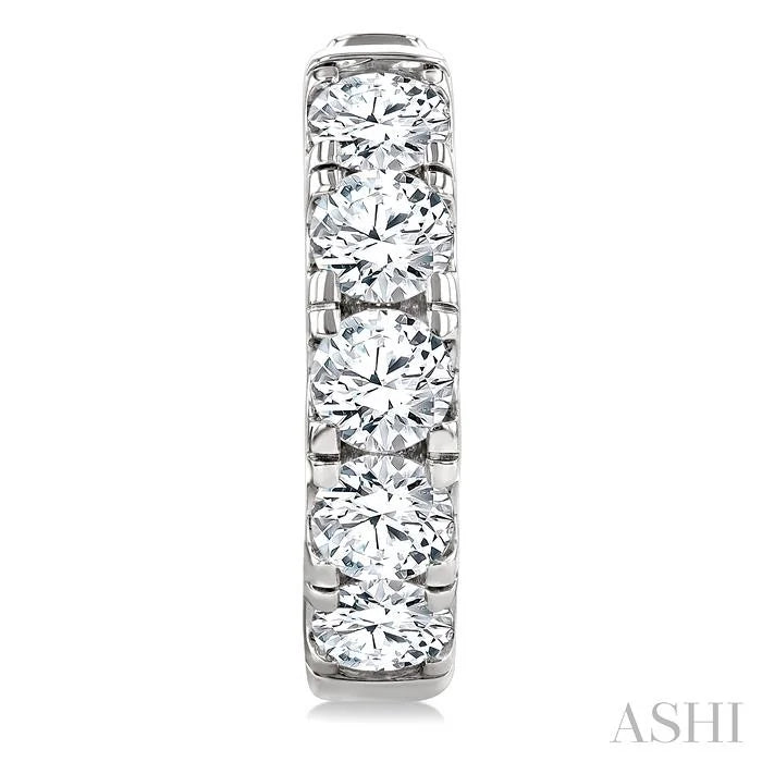 Round Shape Diamond Hoop Earrings