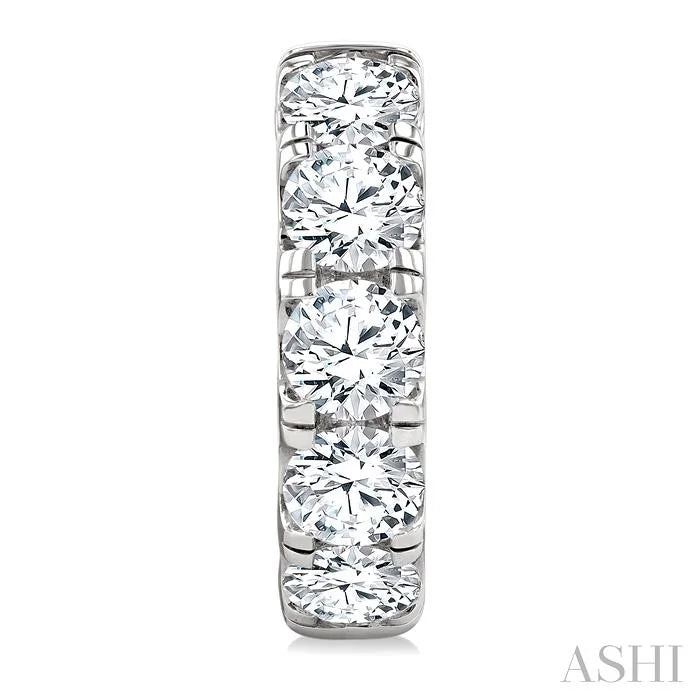 Round Shape Diamond Hoop Earrings