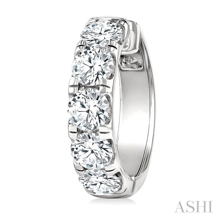 Round Shape Diamond Hoop Earrings