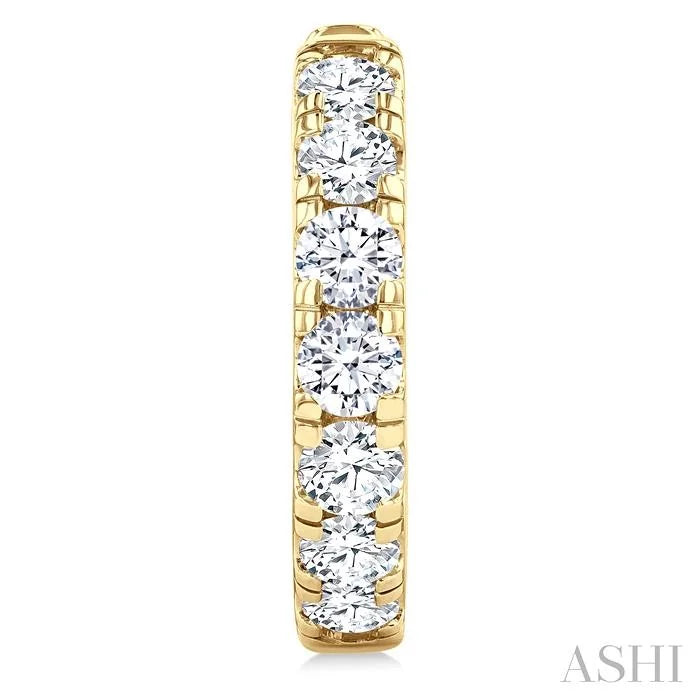 Round Shape Diamond Hoop Earrings