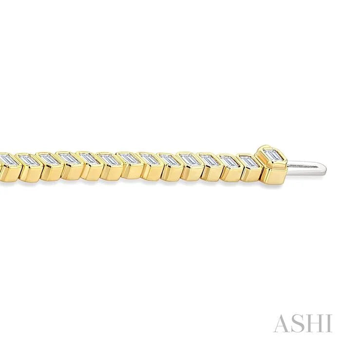 Emerald Shape North-South Bezel Set Diamond Tennis Bracelet