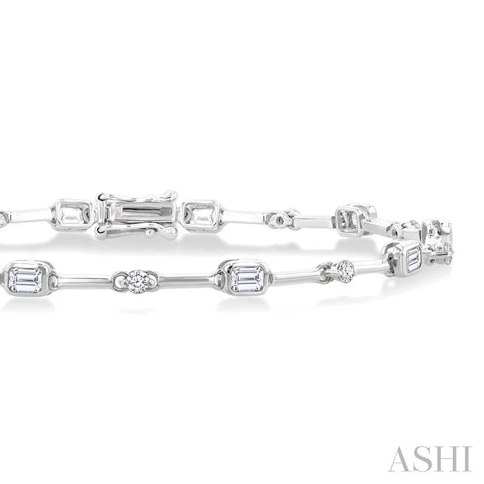 Emerald Shape Bezel Set Diamond Bracelet