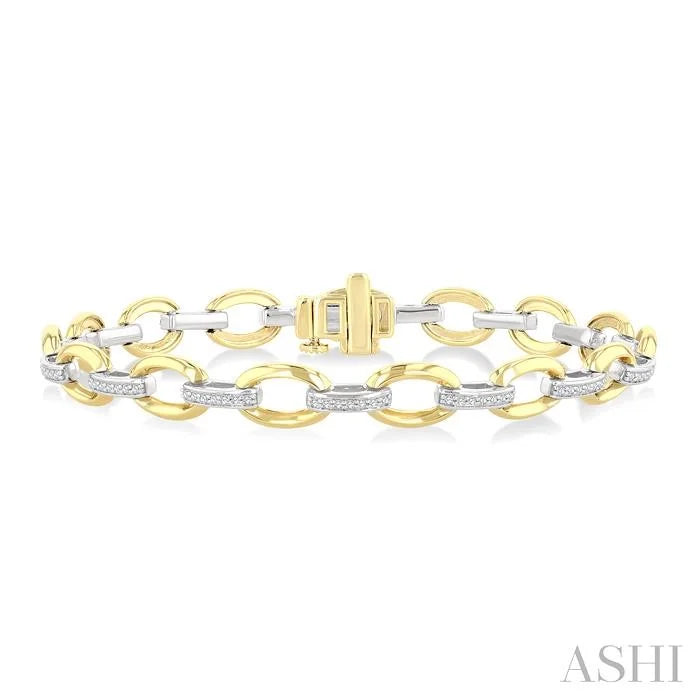 Bold Oval Shape Link Diamond Fashion Bracelet