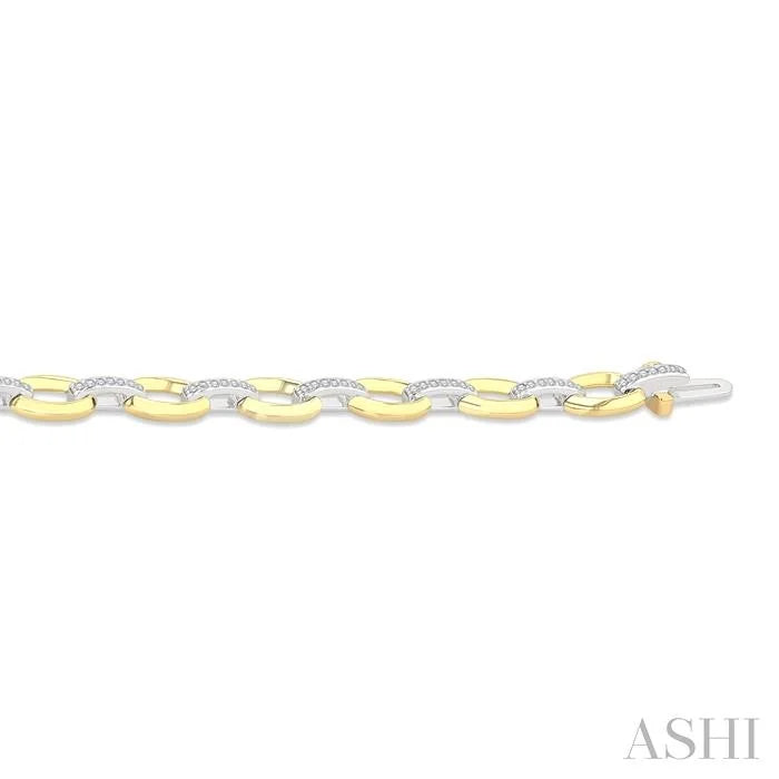 Bold Oval Shape Link Diamond Fashion Bracelet