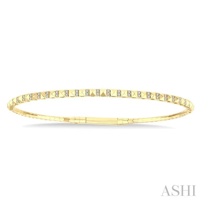 Pyramid Diamond Flex Bangle