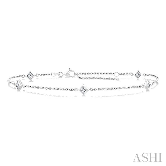 Princess Shape Diamond Station Chain Bracelet