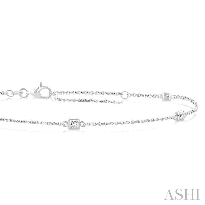 Princess Shape Diamond Station Chain Bracelet