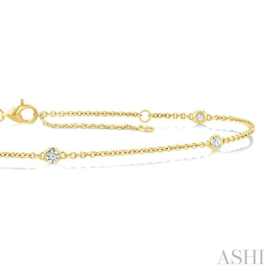 Round Shape Diamond Station Chain Bracelet