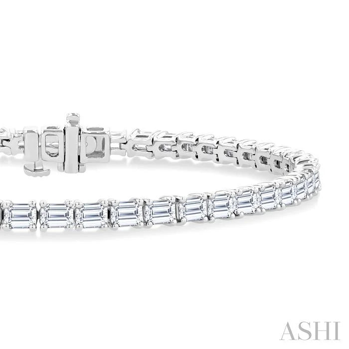 Emerald Shape East-West Diamond Tennis Bracelet