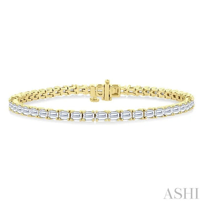 Emerald Shape East-West Diamond Tennis Bracelet