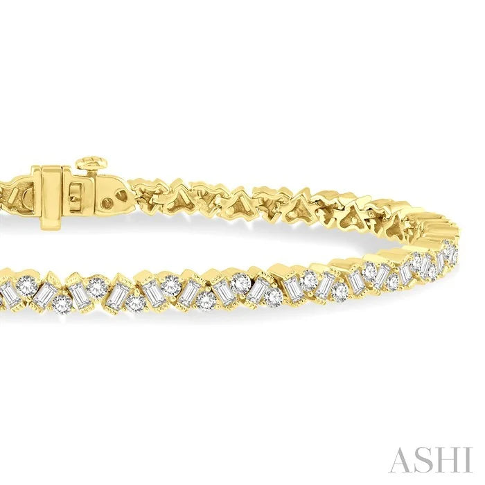 Scatter Zig-Zag Baguette Diamond Bracelet