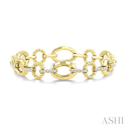 Aeris Gold Oval Link Diamond Fashion Bracelet