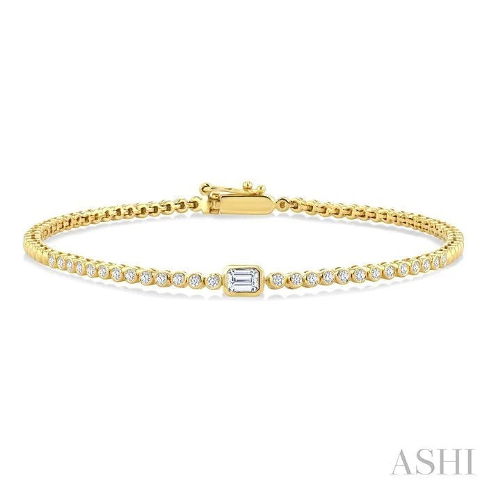 Luna Bezel Emerald Shape Diamond Fashion Bracelet