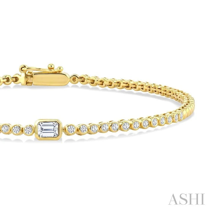 Luna Bezel Emerald Shape Diamond Fashion Bracelet