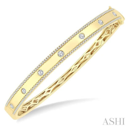 Flush Set Diamond Fashion Bangle