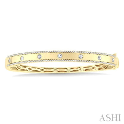 Flush Set Diamond Fashion Bangle