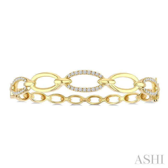 Oval Shape Open Link Diamond Bangle