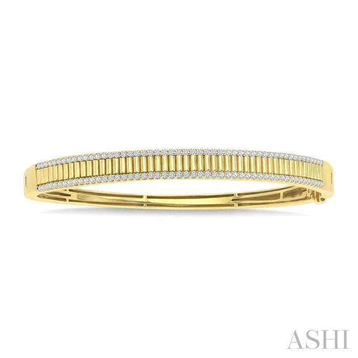Pirouette Diamond Fashion Bangle