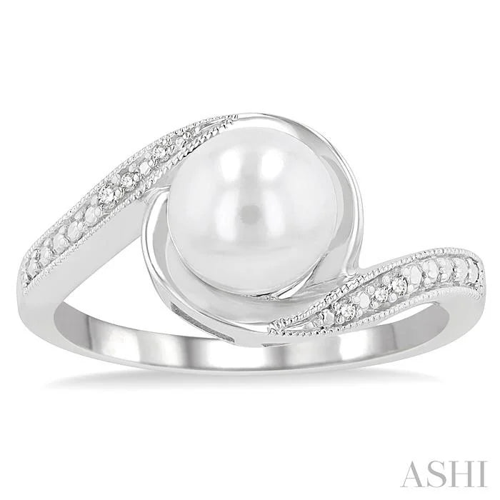 Silver Pearl Diamond Ring