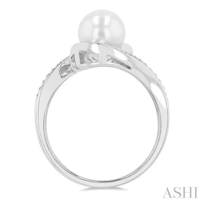 Silver Pearl Diamond Ring