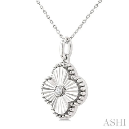 Silver Clover Fluted Medallion Petite Diamond Fashion Pendant