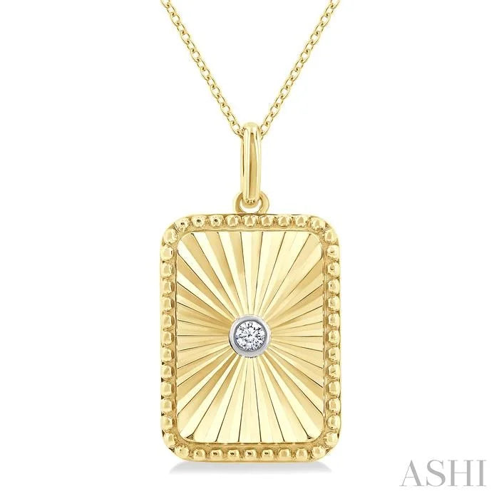 Gold Vermeil Rectangular Shape Fluted Medallion Diamond Pendant