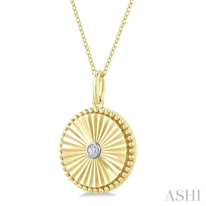 Gold Vermeil Round Shape Fluted Medallion Diamond Pendant