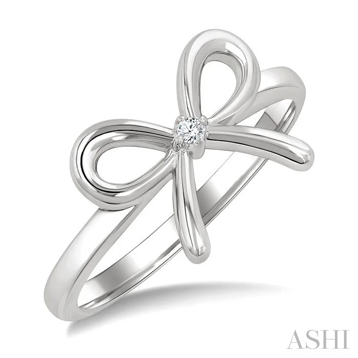 Silver Bow Diamond Fashion Ring
