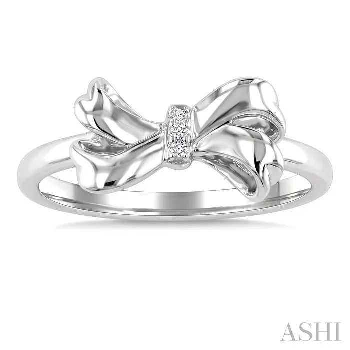 Silver Bow Diamond Fashion Ring