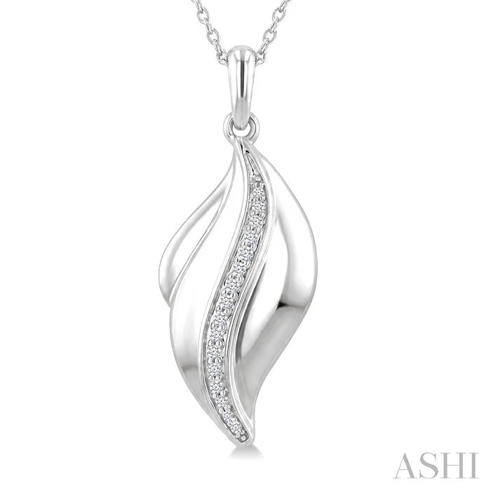 Silver Twisted Diamond Fashion Pendant