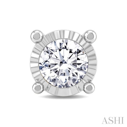 Silver Miracle Plate Diamond Fashion Stud Earrings