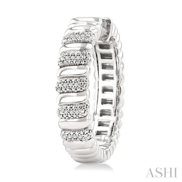 Silver Bold Ribbed Diamond Hoop Fashion Earrings