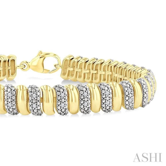 Gold Vermeil Bold Ribbed Diamond Fashion Bracelet