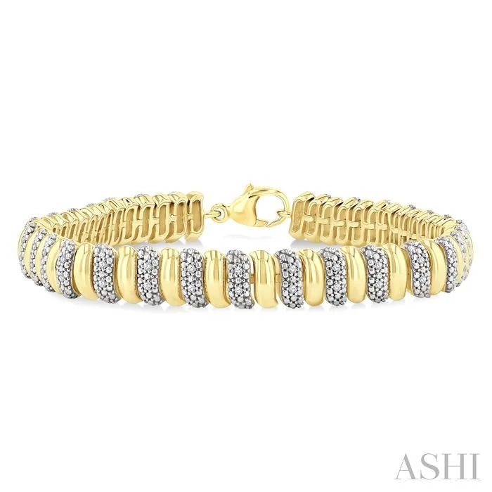 Gold Vermeil Bold Ribbed Diamond Fashion Bracelet