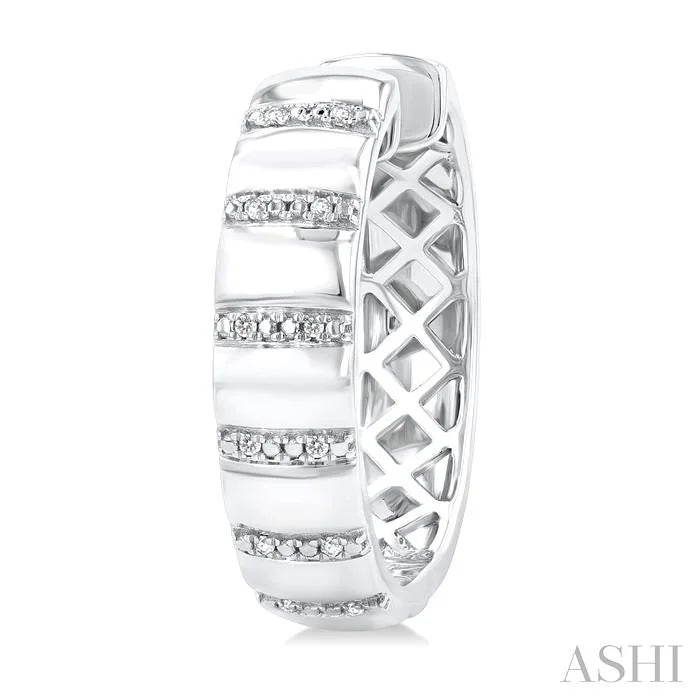 Silver Bold Ribbed Diamond Fashion Hoop Earrings
