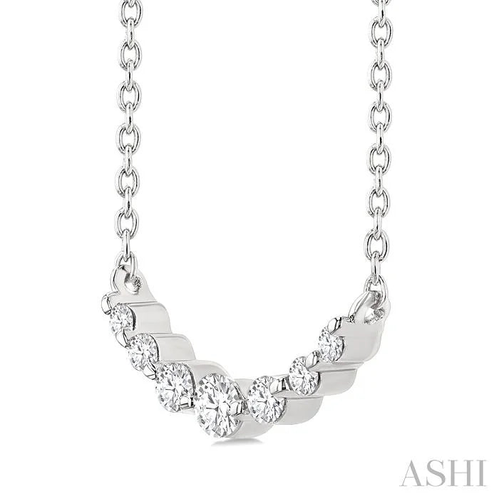 Silver Graduated Petite Diamond Fashion Smile Necklace