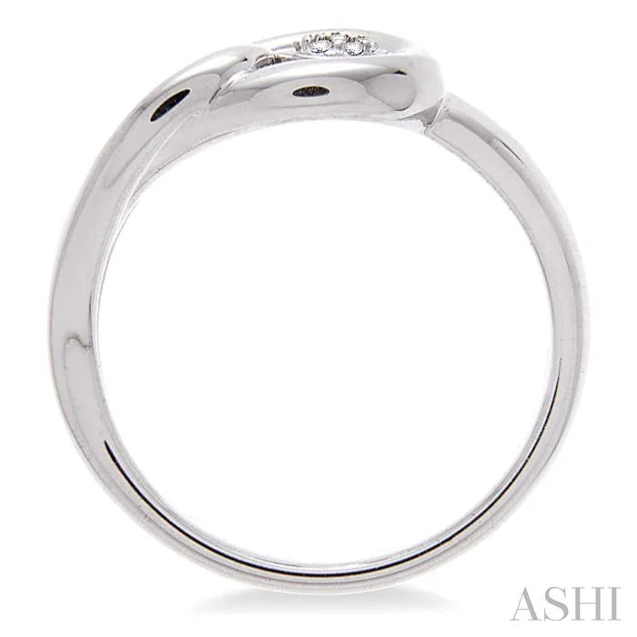 Silver Round Shape Diamond Ring
