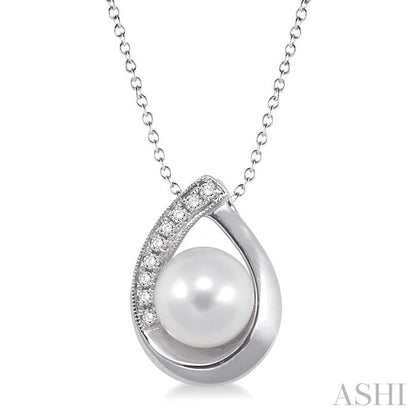 Silver Pearl & Diamond Pendant