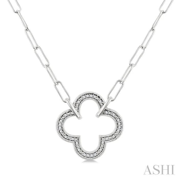 Silver Paperclip Clover Diamond Fashion Pendant