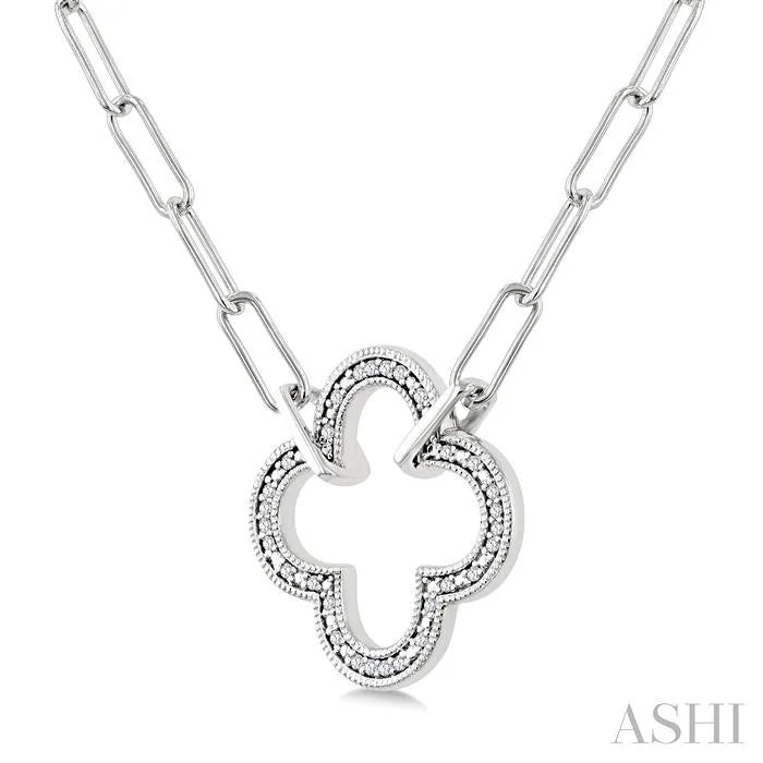 Silver Paperclip Clover Diamond Fashion Pendant