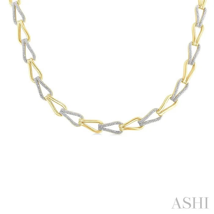 Gold Vermeil Bold Knot Diamond Fashion Necklace