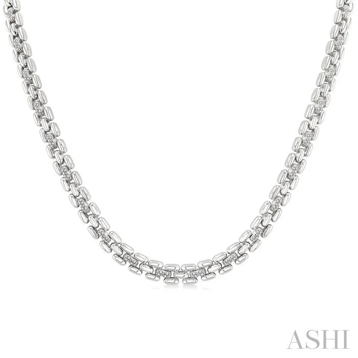 Silver Bold Panther Link Diamond Fashion Necklace