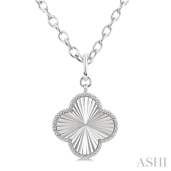 Silver Clover Fluted Medallion Diamond Pendant