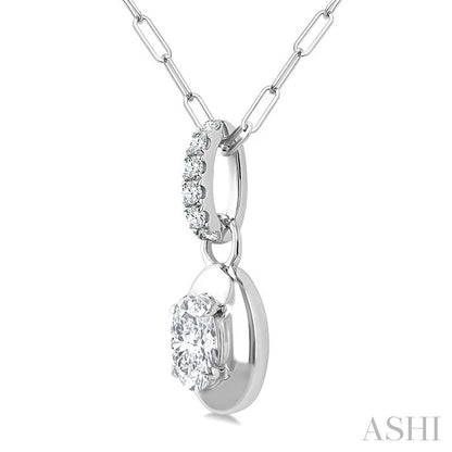 Oval Shape Paperclip Diamond Fashion Pendant