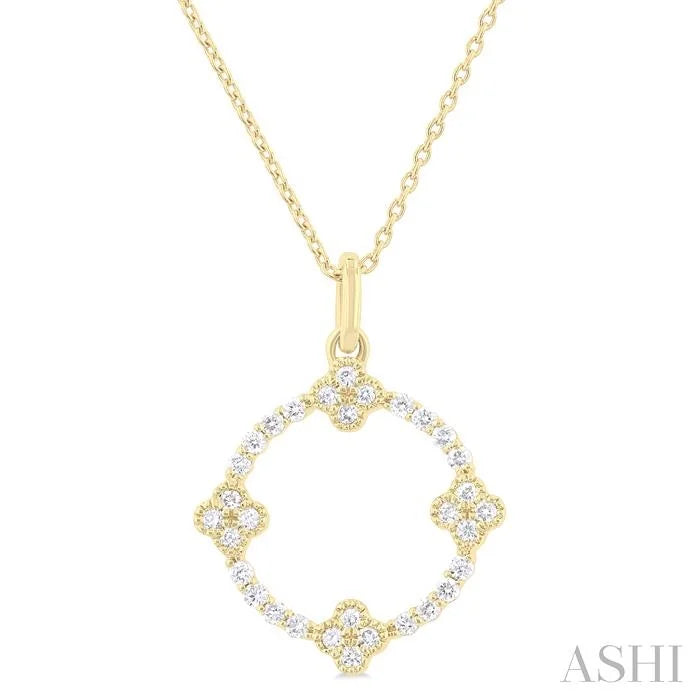 Clover Circle Diamond Pendant