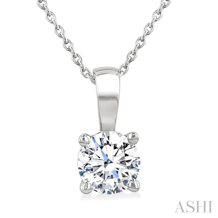 Round Shape Diamond Solitaire Pendant