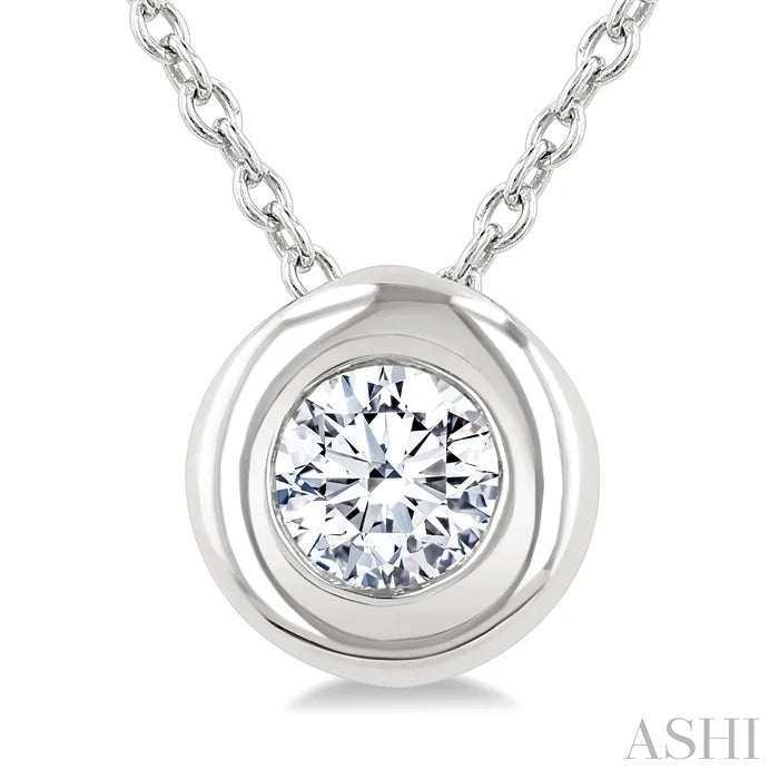 Round Shape Bezel Set Bubble Diamond Pendant