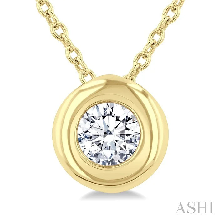 Round Shape Bezel Set Bubble Diamond Pendant
