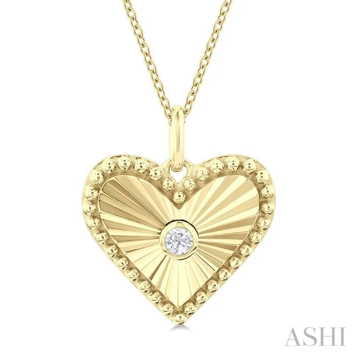Heart Shape Fluted Medallion Diamond Pendant