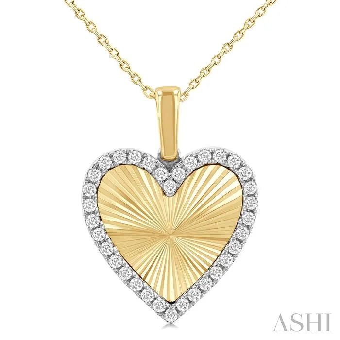 Heart Shape Fluted Diamond Fashion Pendant